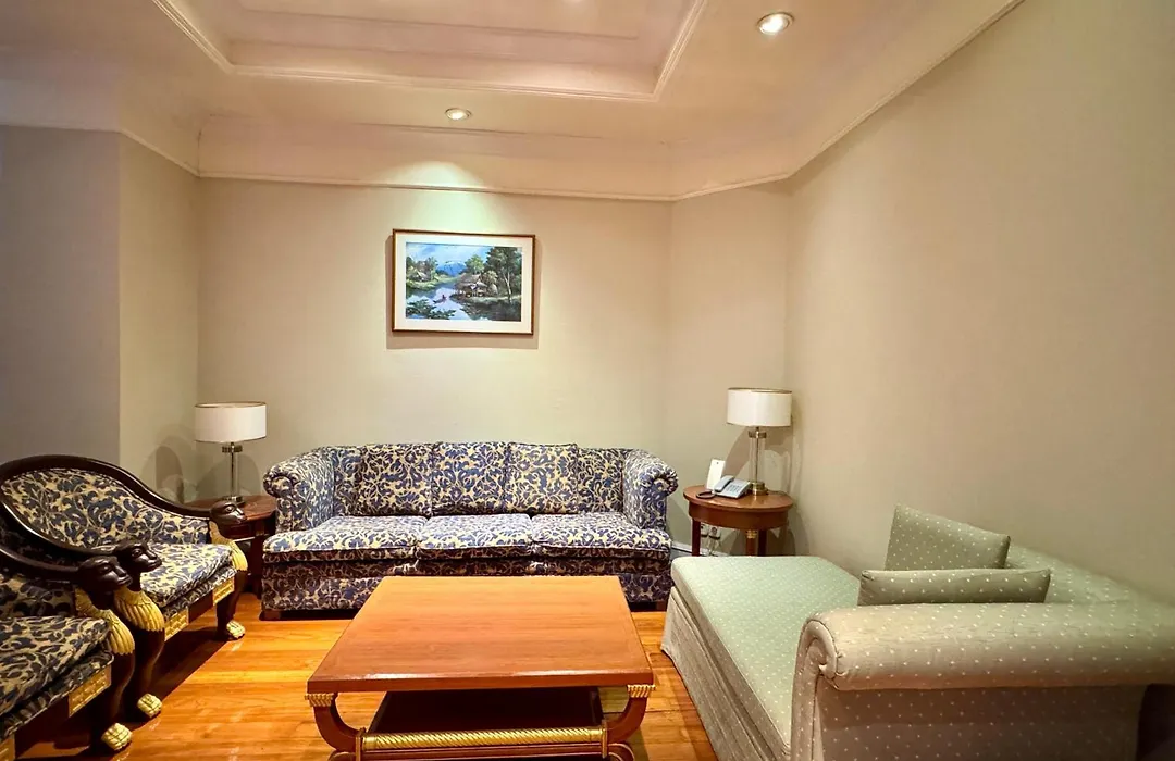 Royal Benja Hotel - Big Rooms, Family Friendly-1